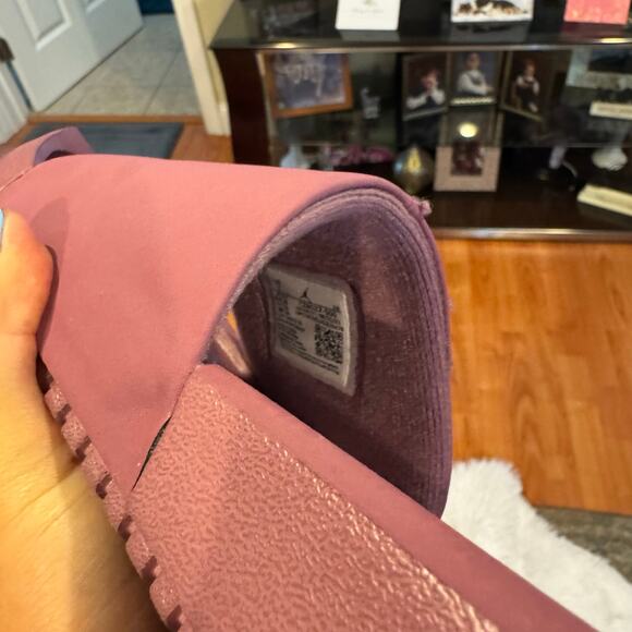 Jordan Nola Purple Slides NWOT Size 7 - Picture 6 of 8